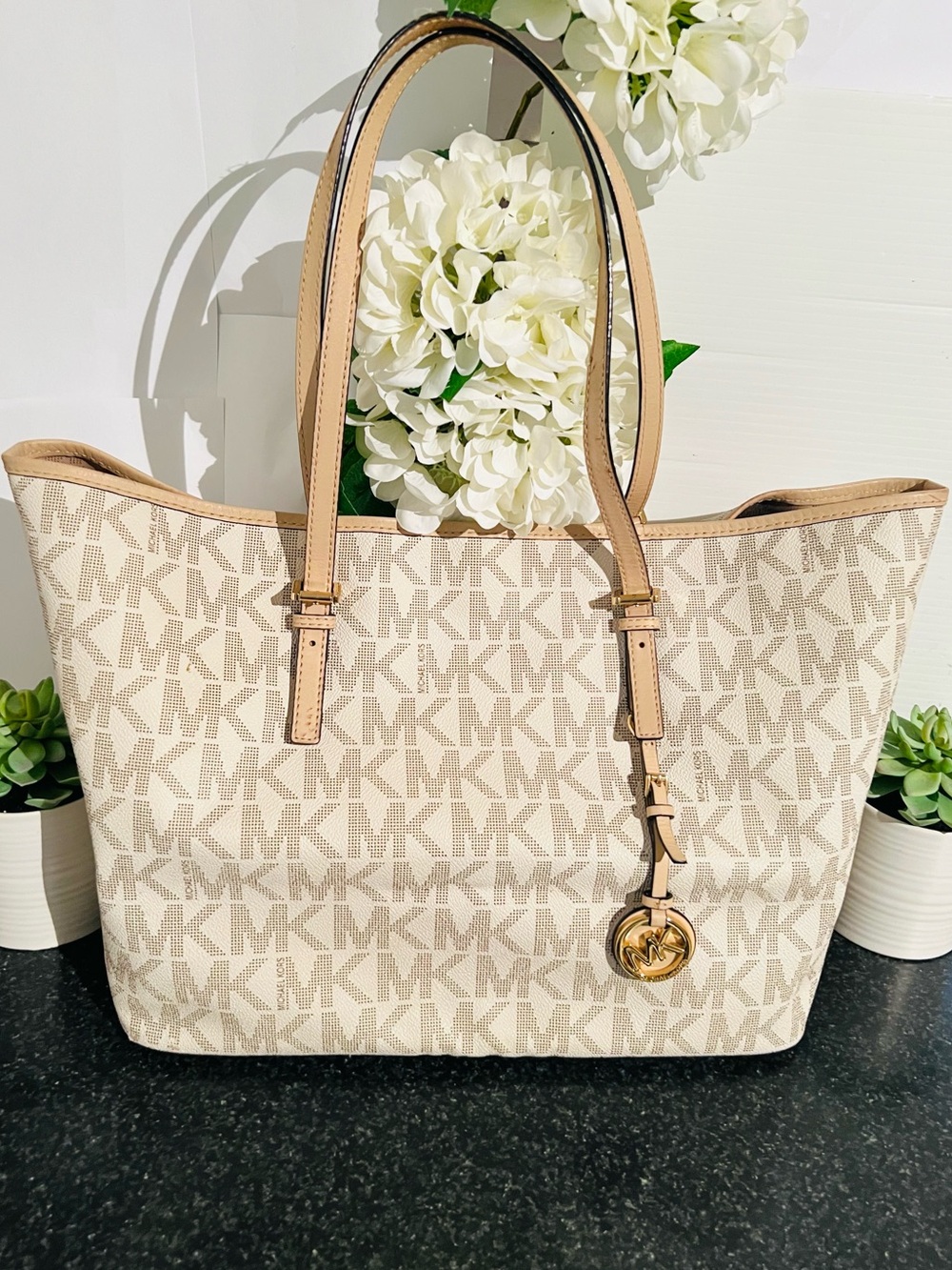 Michael Kors Signature MK Tote GUC